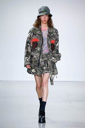 ヴィヴィアン タム(VIVIENNE TAM) 2023年春夏ウィメンズ&メンズコレクション  - 写真28