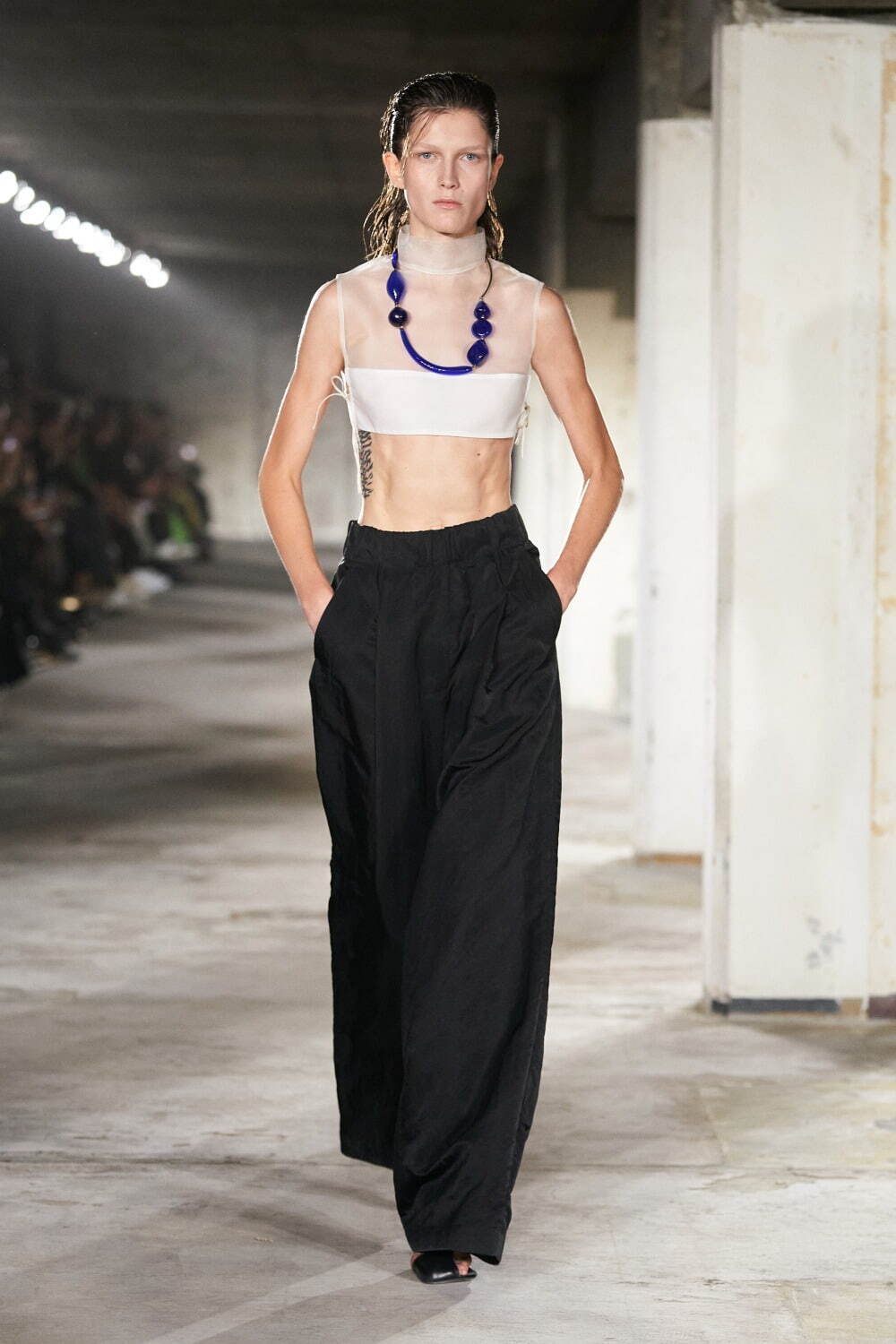 ドリス ヴァン ノッテン(DRIES VAN NOTEN) 2023年春夏ウィメンズコレクション  - 写真19