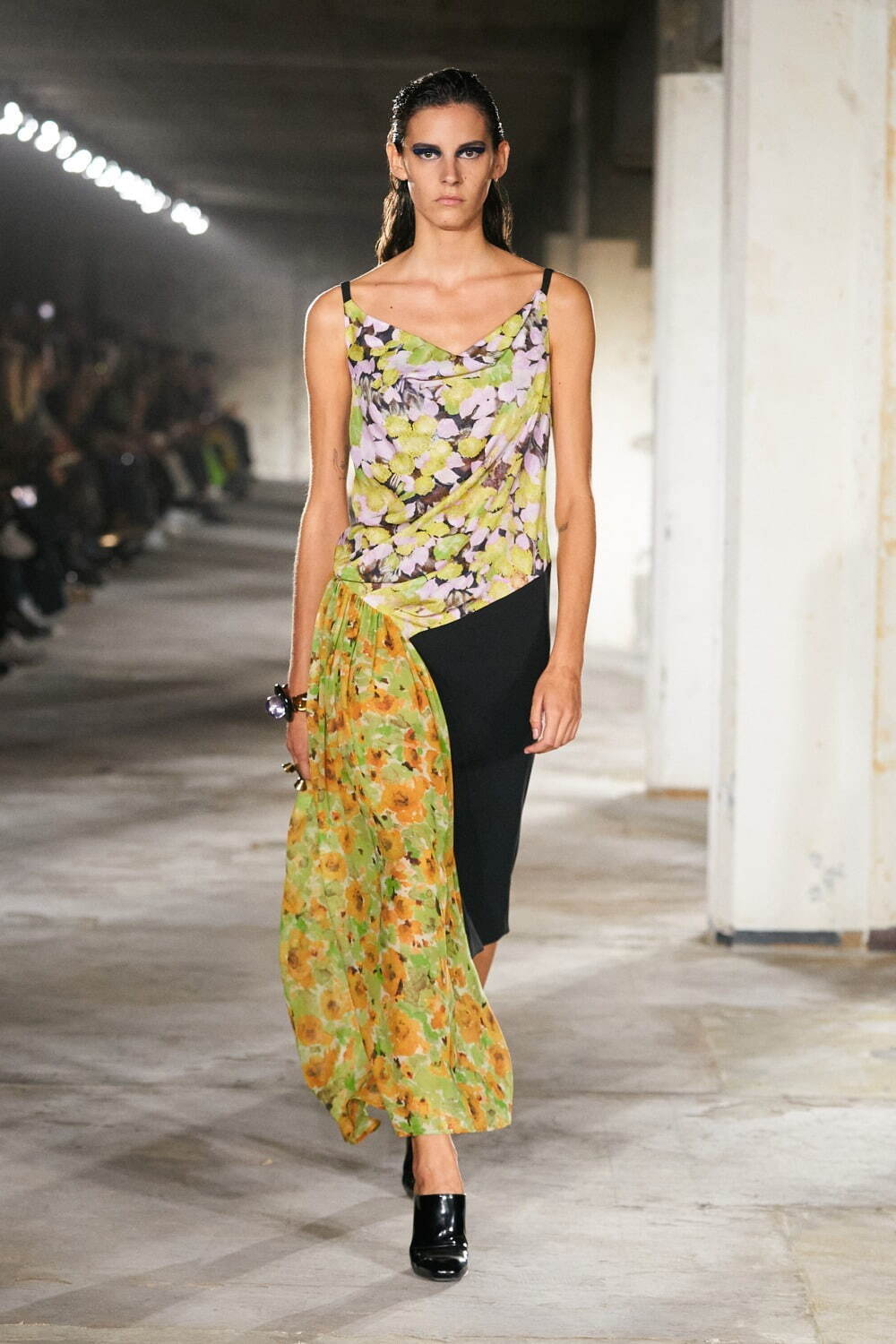 ドリス ヴァン ノッテン(DRIES VAN NOTEN) 2023年春夏ウィメンズコレクション  - 写真58