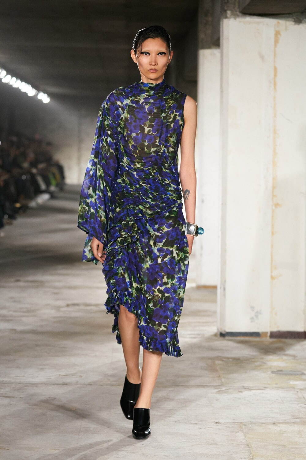 ドリス ヴァン ノッテン(DRIES VAN NOTEN) 2023年春夏ウィメンズコレクション  - 写真61