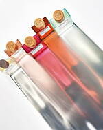 ロエベ フレグランスが国内本格展開、全10種の“虹色フレグランス”＆キャンドルなど大阪に｜写真4