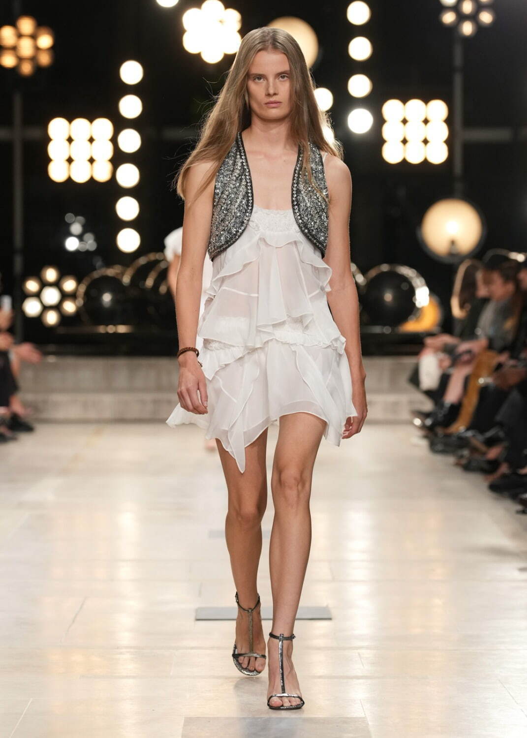 イザベル マラン(ISABEL MARANT) 2023年春夏ウィメンズ&メンズコレクション シルエット - 写真47