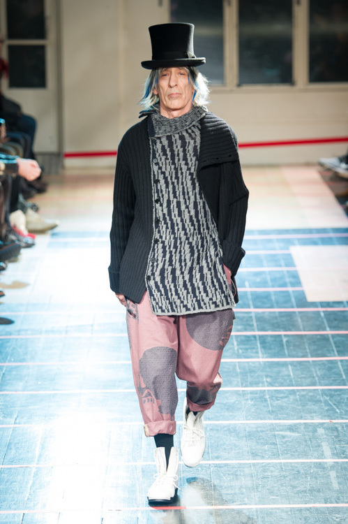 ヨウジヤマモト(Yohji Yamamoto) 2014-15年秋冬メンズコレクション  - 写真23