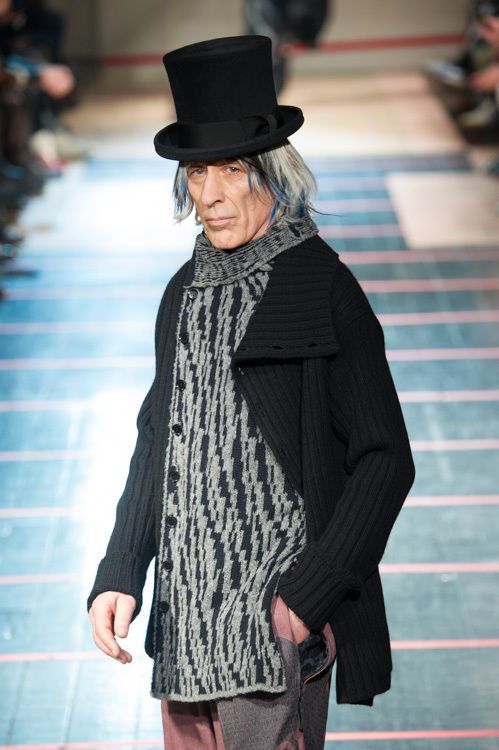 ヨウジヤマモト(Yohji Yamamoto) 2014-15年秋冬メンズコレクション  - 写真24