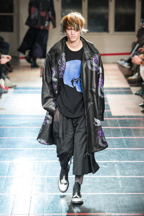 ヨウジヤマモト(Yohji Yamamoto) 2014-15年秋冬メンズコレクション  - 写真33