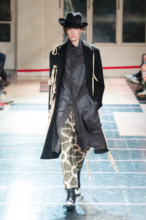 ヨウジヤマモト(Yohji Yamamoto) 2014-15年秋冬メンズコレクション  - 写真63