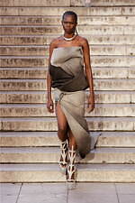 リック・オウエンス 2023年春夏ウィメンズコレクション - フォルムの対位法｜写真33