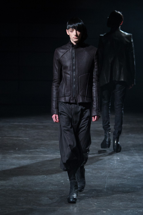 ユリウス(JULIUS) 2014-15年秋冬メンズコレクション