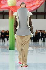 ロエベ 2023年春夏コレクション - アンスリウムの美しさに着想を得て｜写真33