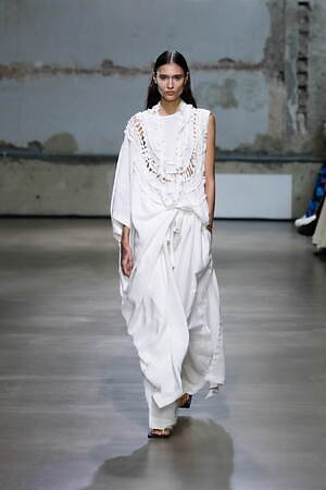 クリスチャン ワイナンツ(christian wijnants) 2023年春夏ウィメンズコレクション  - 写真12