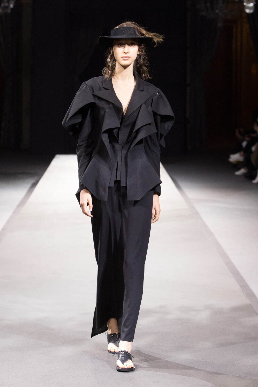 ヨウジヤマモト(Yohji Yamamoto) 2023年春夏ウィメンズコレクション  - 写真5