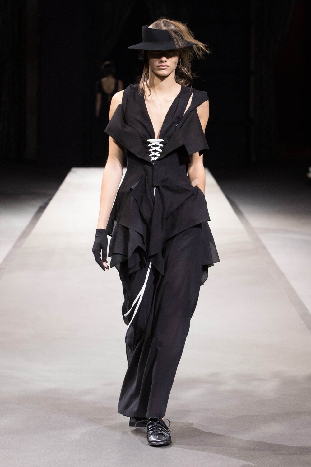 ヨウジヤマモト(Yohji Yamamoto) 2023年春夏ウィメンズコレクション  - 写真29