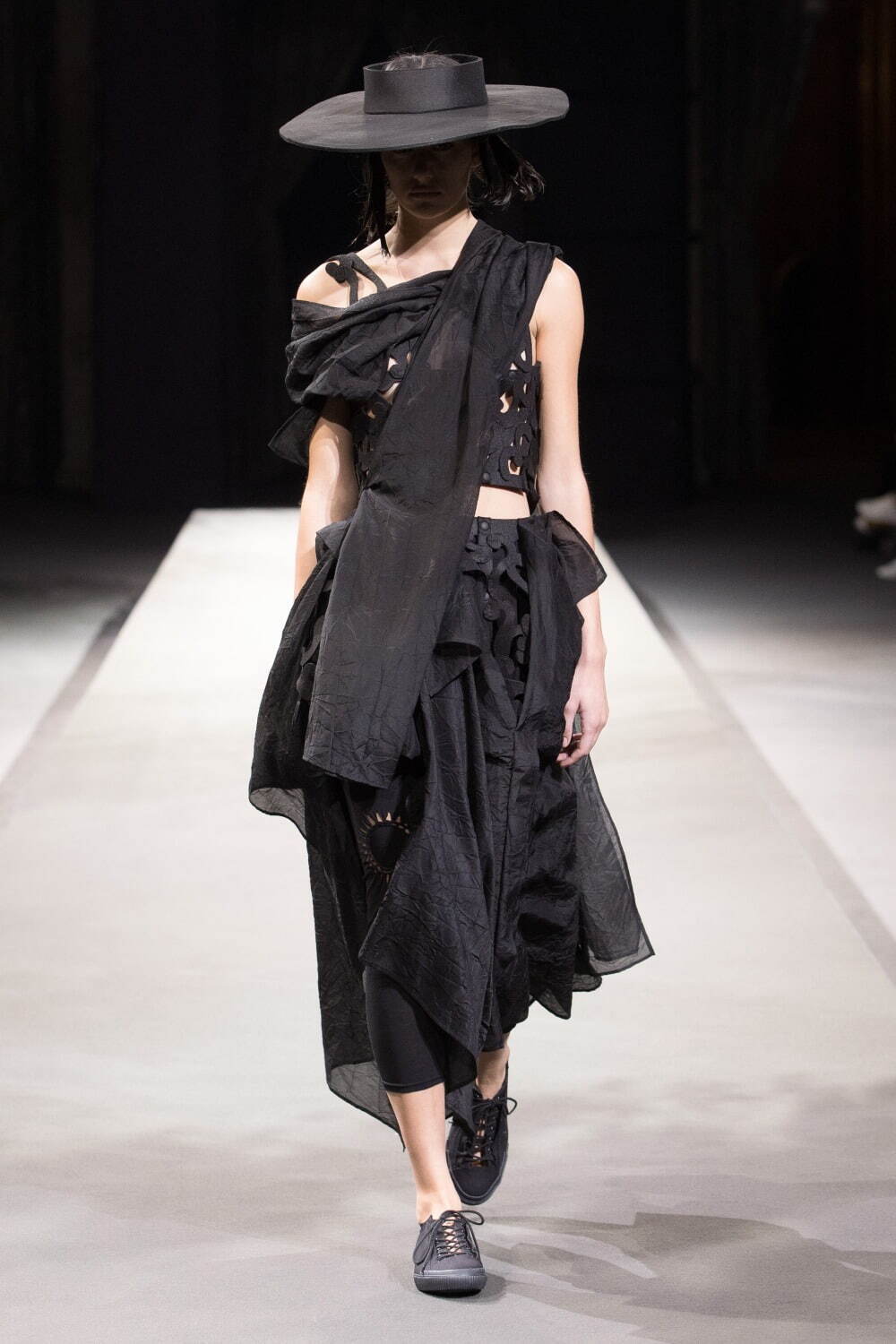 ヨウジヤマモト(Yohji Yamamoto) 2023年春夏ウィメンズコレクション  - 写真41