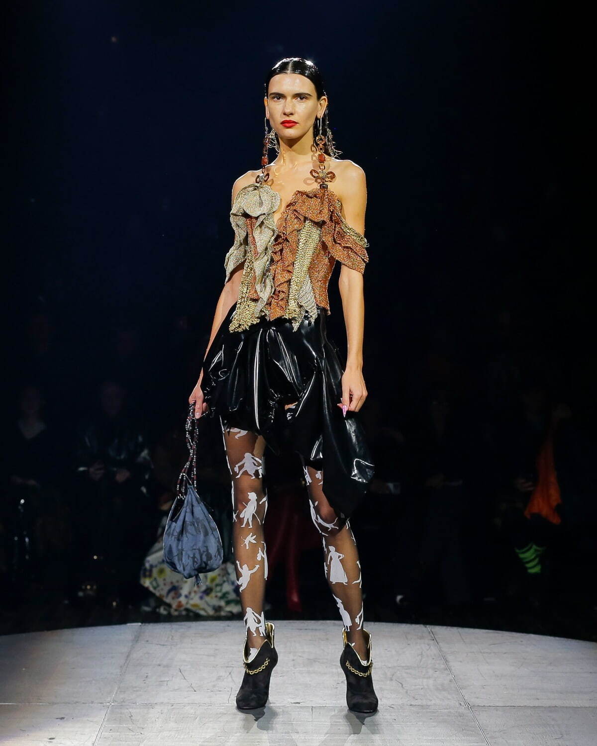 アンドレアス・クロンターラー フォー ヴィヴィアン・ウエストウッド(Andreas Kronthaler for Vivienne Westwood) 2023年春夏ウィメンズ&メンズコレクション  - 写真6