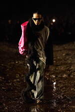 バレンシアガ 2023年夏コレクション - 泥臭く、自分らしく生きる｜写真15