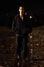 バレンシアガ 2023年夏コレクション - 泥臭く、自分らしく生きる｜写真38