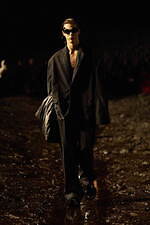 バレンシアガ 2023年夏コレクション - 泥臭く、自分らしく生きる｜写真40