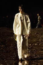 バレンシアガ 2023年夏コレクション - 泥臭く、自分らしく生きる｜写真60