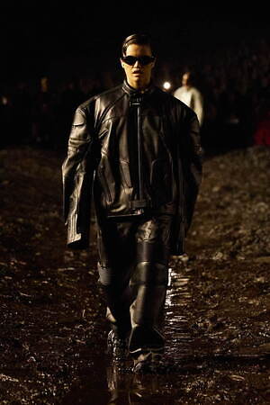 バレンシアガ(BALENCIAGA) 2023年夏ウィメンズ&メンズコレクション  - 写真8