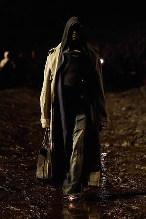 バレンシアガ(BALENCIAGA) 2023年夏ウィメンズ&メンズコレクション  - 写真23