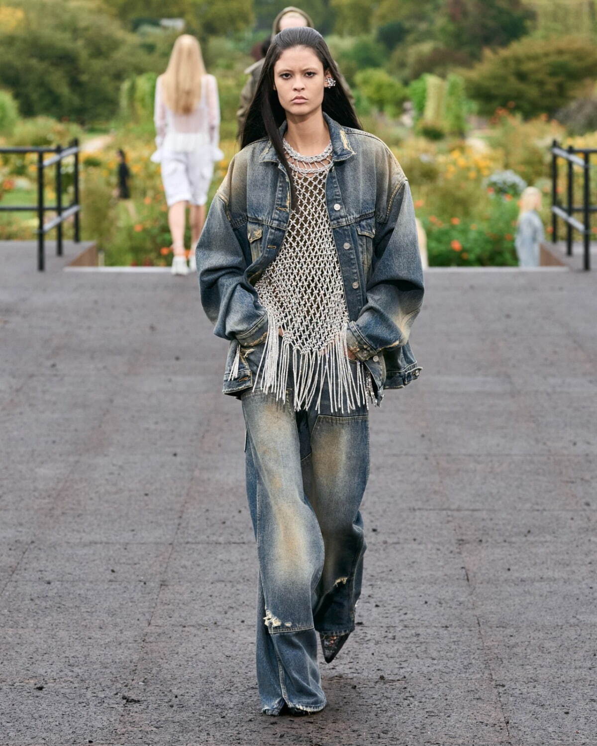 ジバンシィ(Givenchy) 2023年春夏ウィメンズコレクション ファッションプレス
