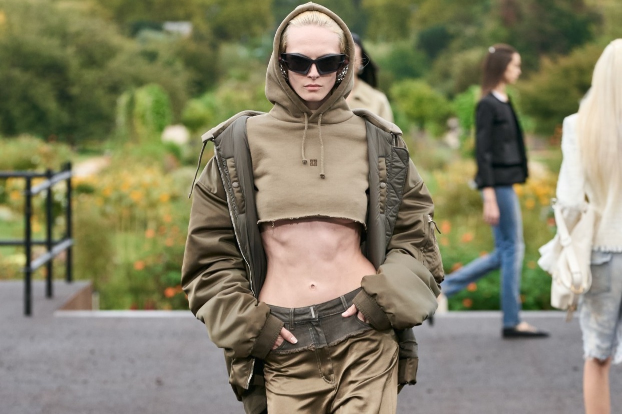 ジバンシィ(Givenchy) 2023年春夏ウィメンズコレクション ファッションプレス