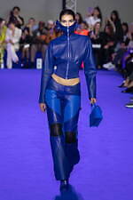 オフ-ホワイト c/o ヴァージル アブロー 2023年春夏コレクション、人生と新しい門出の祝福｜写真9