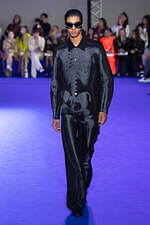 オフ-ホワイト c/o ヴァージル アブロー 2023年春夏コレクション、人生と新しい門出の祝福｜写真39