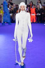 オフ-ホワイト c/o ヴァージル アブロー 2023年春夏コレクション、人生と新しい門出の祝福｜写真50