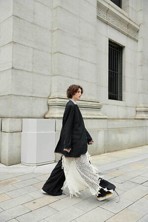 ミハラ ヤスヒロ(MIHARA YASUHIRO) 2023年春夏ウィメンズコレクション  - 写真1