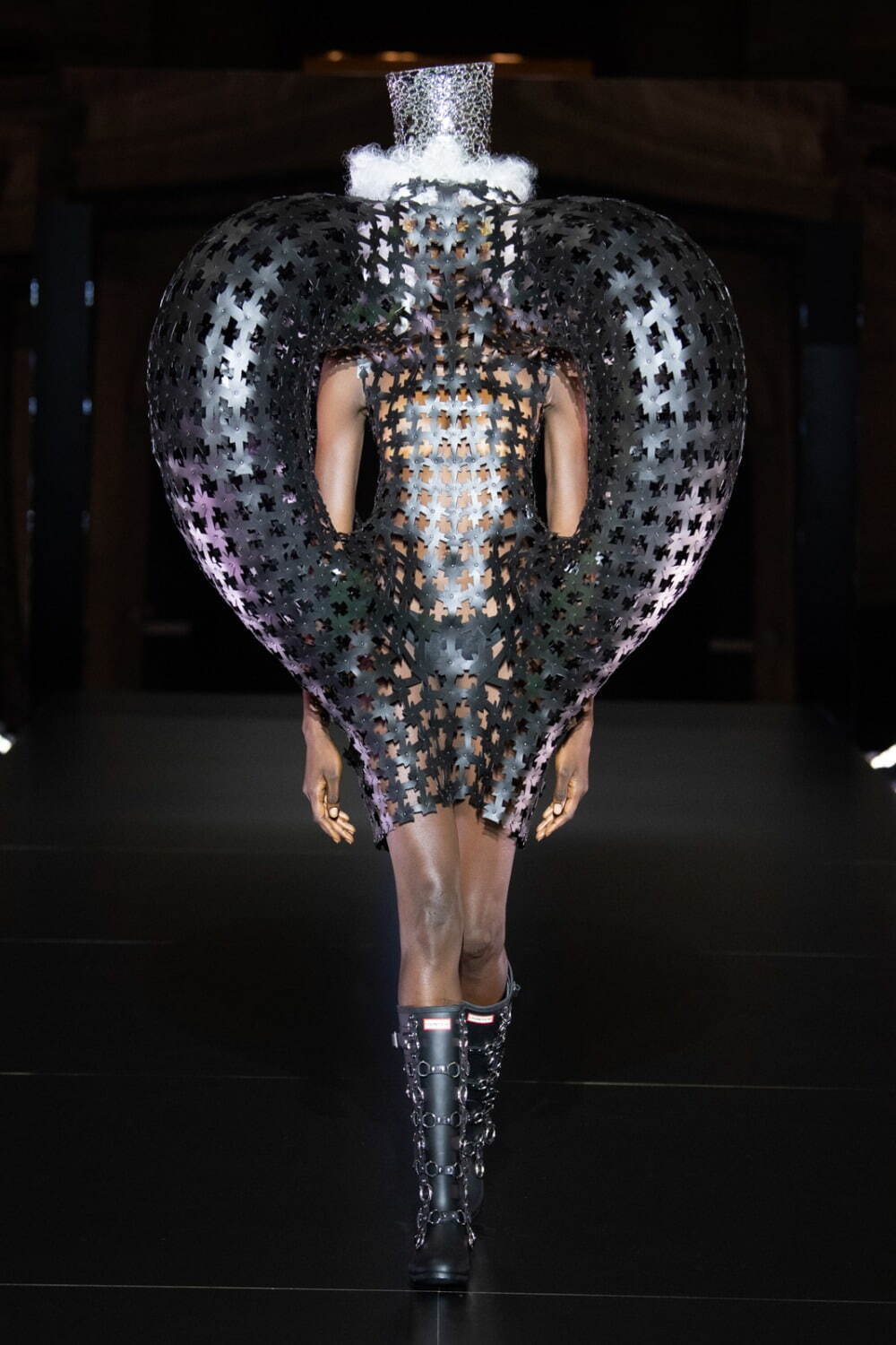 ノワール ケイ ニノミヤ(noir kei ninomiya) 2023年春夏ウィメンズコレクション  - 写真1