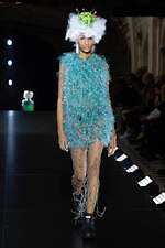 ノワール ケイ ニノミヤ 2023年春夏コレクション - 明滅する灯火｜写真15