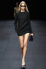 ヴァレンティノ 2023年春夏コレクション、引き算を経て“本質”を見出す｜写真11