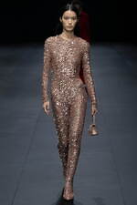 ヴァレンティノ 2023年春夏コレクション、引き算を経て“本質”を見出す｜写真27