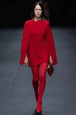 ヴァレンティノ 2023年春夏コレクション、引き算を経て“本質”を見出す｜写真33