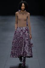 ヴァレンティノ 2023年春夏コレクション、引き算を経て“本質”を見出す｜写真66