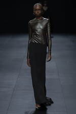 ヴァレンティノ 2023年春夏コレクション、引き算を経て“本質”を見出す｜写真70