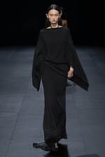 ヴァレンティノ 2023年春夏コレクション、引き算を経て“本質”を見出す｜写真78