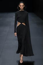 ヴァレンティノ 2023年春夏コレクション、引き算を経て“本質”を見出す｜写真80