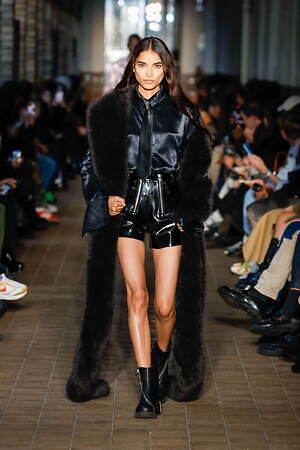 ゲーエムベーハー(GmbH) 2023年春夏ウィメンズ&メンズコレクション  - 写真25