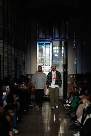 ゲーエムベーハー(GmbH) 2023年春夏ウィメンズ&メンズコレクション  - 写真33