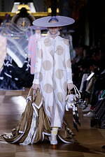 トム ブラウン 2023年春夏ウィメンズコレクション - 華やかなる祝祭｜写真49