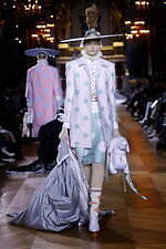 トム ブラウン 2023年春夏ウィメンズコレクション - 華やかなる祝祭｜写真51