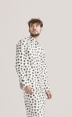 ギャルソンのハートロゴのアーティストとコラボ！ポーランドのブランド「UEG」が日本初上陸｜写真17