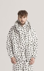 ギャルソンのハートロゴのアーティストとコラボ！ポーランドのブランド「UEG」が日本初上陸｜写真18