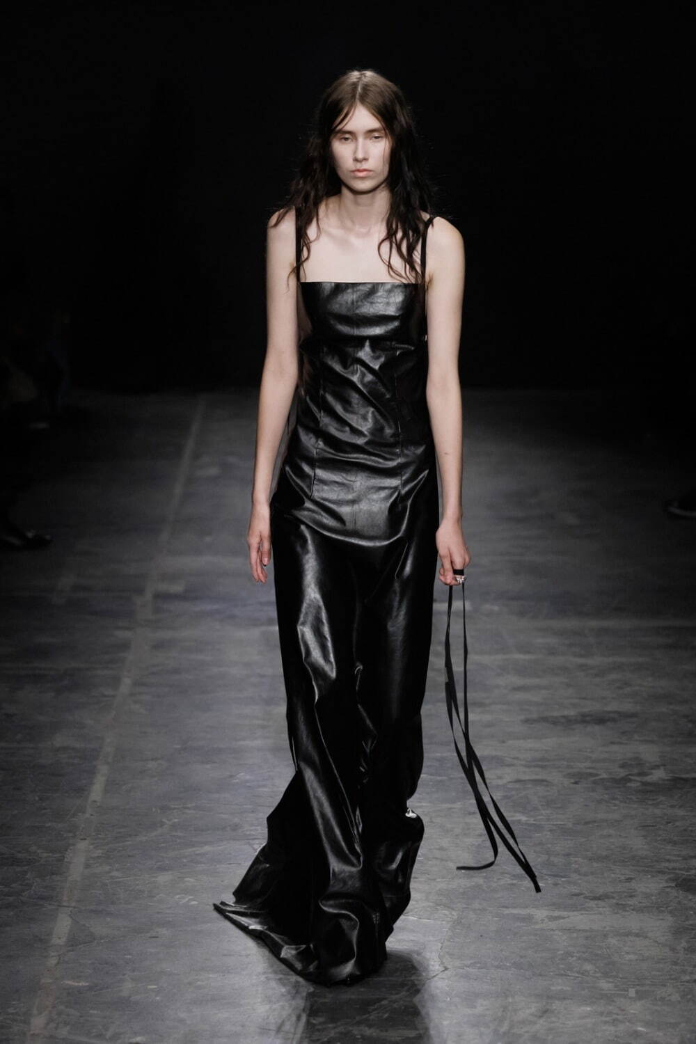 アンドゥムルメステール : ANN DEMEULEMEESTER - ファッションプレス
