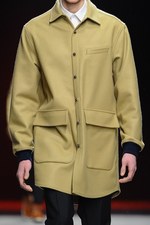 クリスヴァンアッシュ 2014-15年秋冬コレクション - かっちりをスポーティに｜写真28