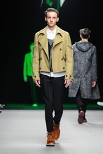 クリスヴァンアッシュ 2014-15年秋冬コレクション - かっちりをスポーティに｜写真29