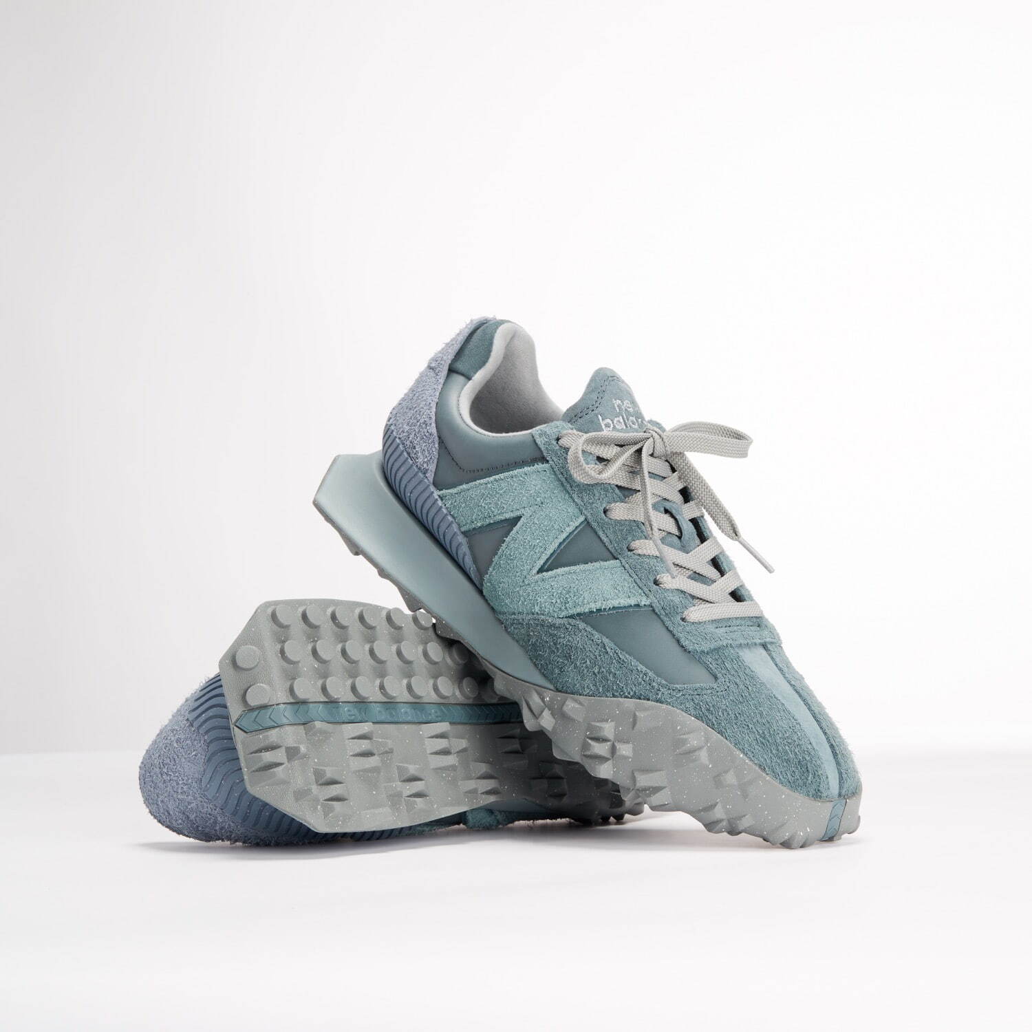 オーラリー(AURALEE), ニューバランス(New Balance) XC72｜写真7