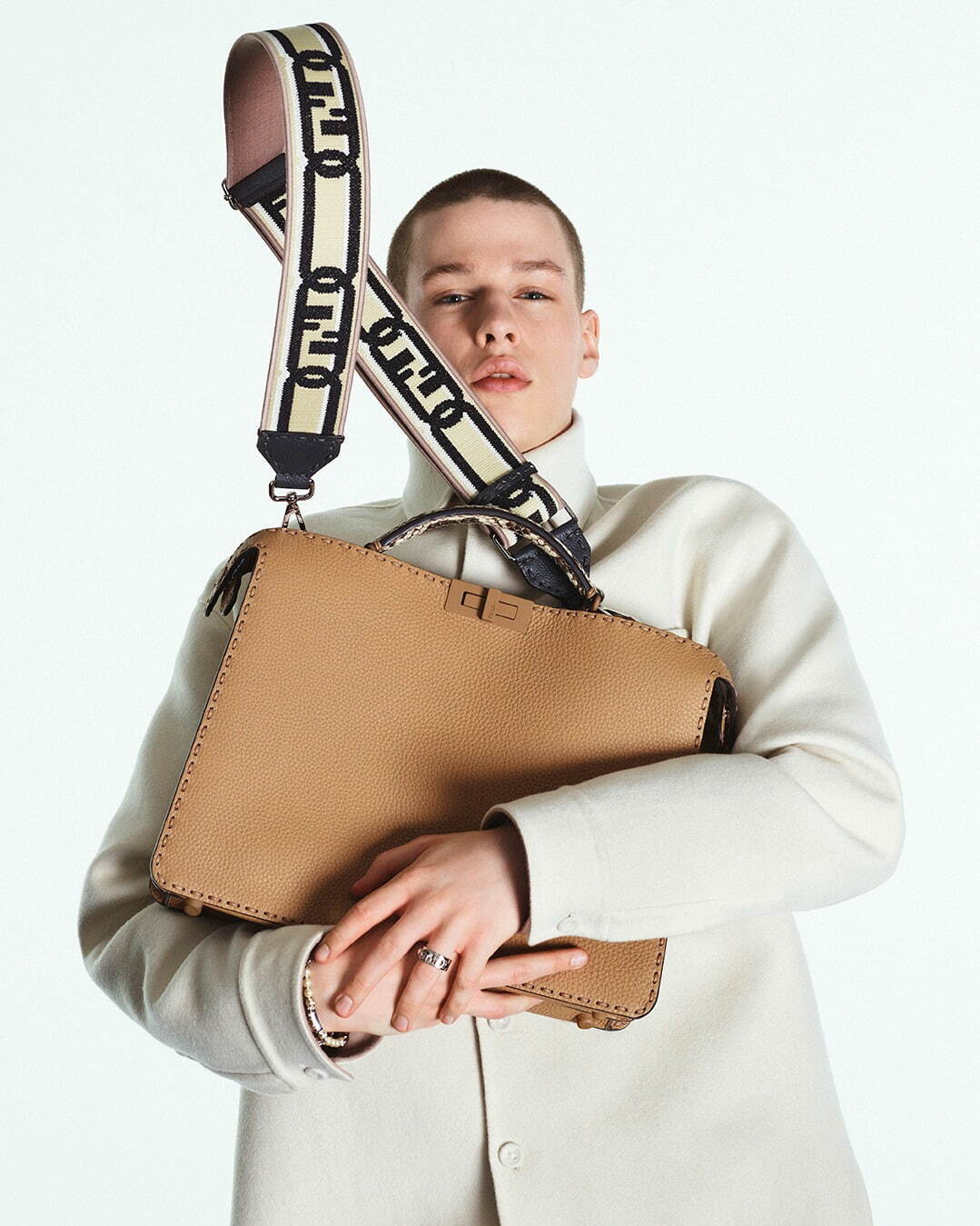 フェンディ(FENDI) ピーカブー｜写真3